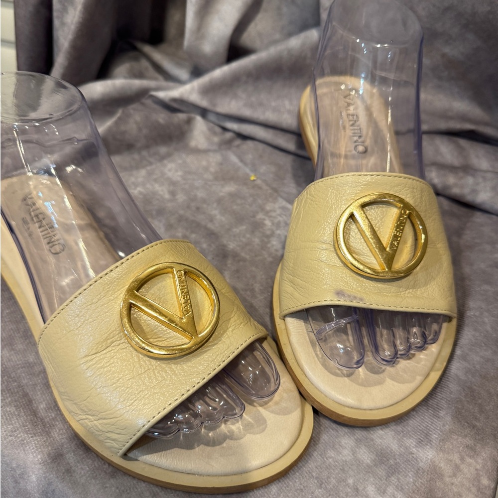 Mario‎ Valentino Cream gold Slide Sandals Size 7.5(38)